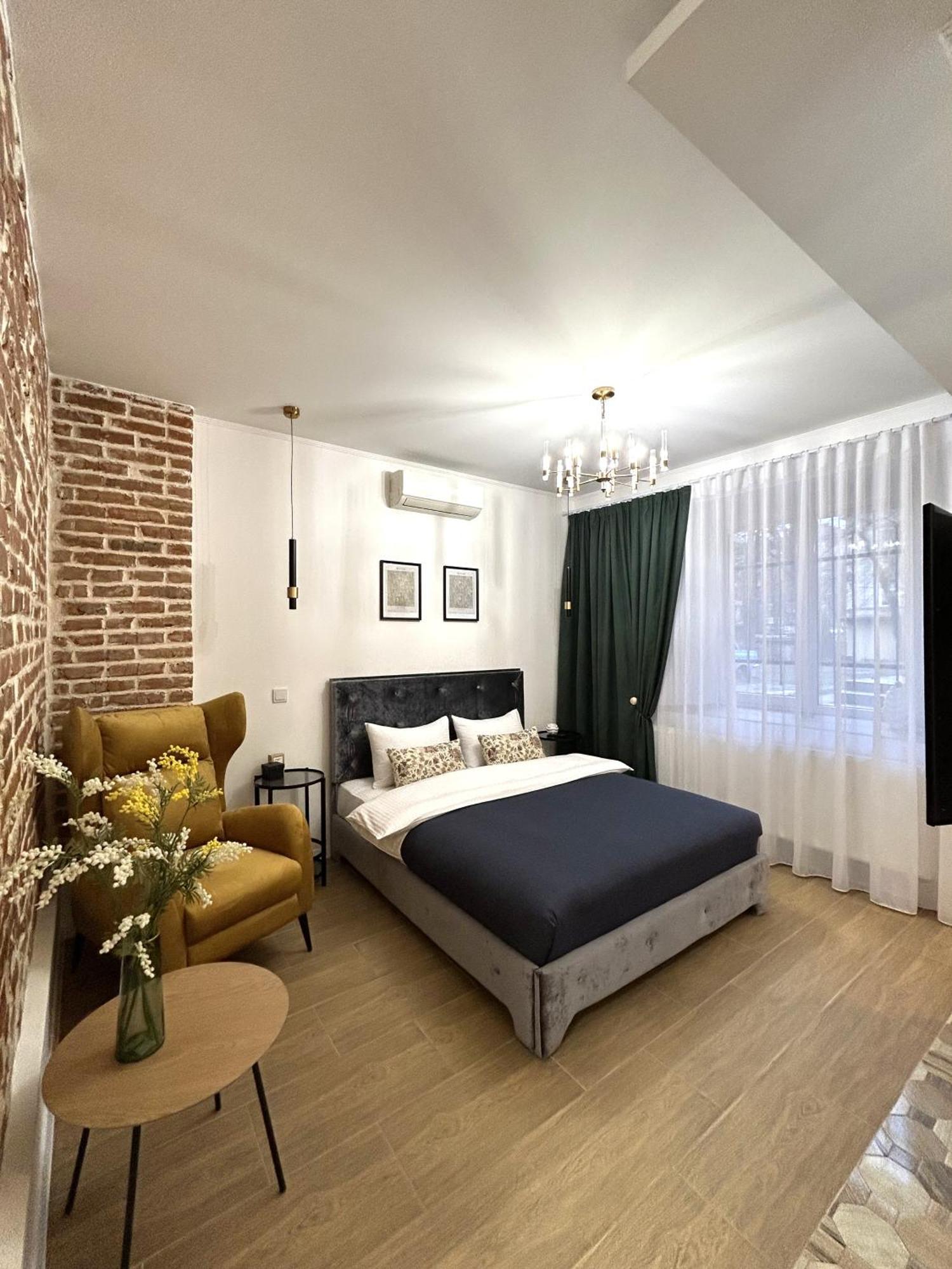Modern Apartment, 100M To Opera Lviv Exterior foto