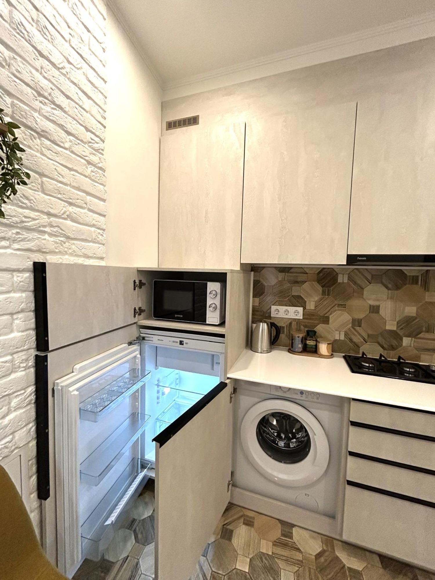 Modern Apartment, 100M To Opera Lviv Exterior foto